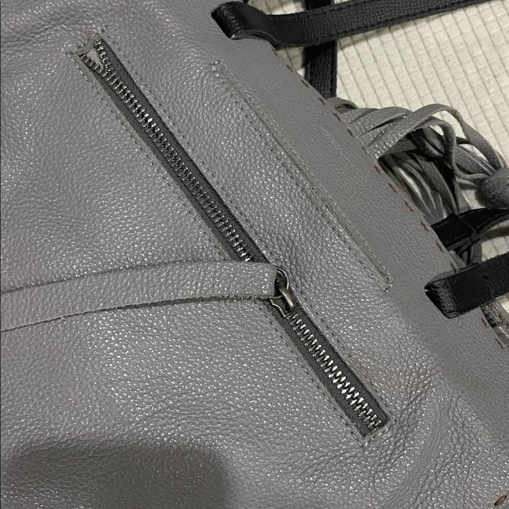 Carla Mancini Carmel Signature Bag Gray Pebbled Color - Picture 16 of 16